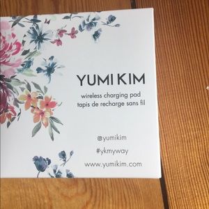 Yumi Kim Wireless charging pad